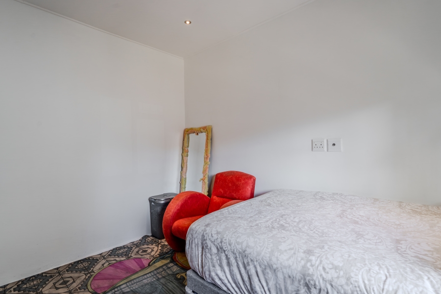 2 Bedroom Property for Sale in Tamboerskloof Western Cape